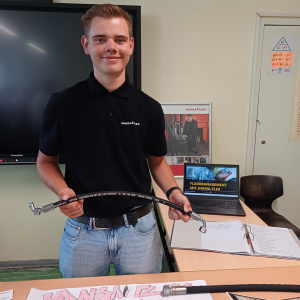 Praktikum bei Hansa-Flex