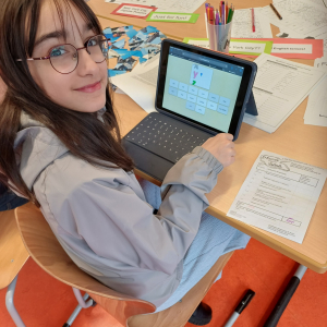 Rallye_Erkunde unsere Schule. Language Fair_Im Fremdsprachenraum
