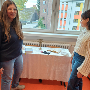 Religion Reger Austausch mit Schulseelsorgerin Frau Dörr